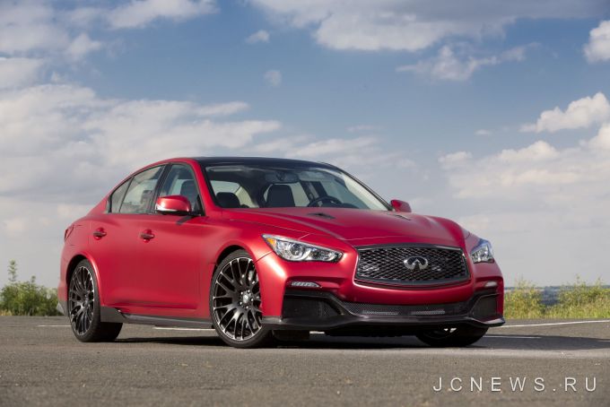 Infiniti       Q50 Eau Rouge